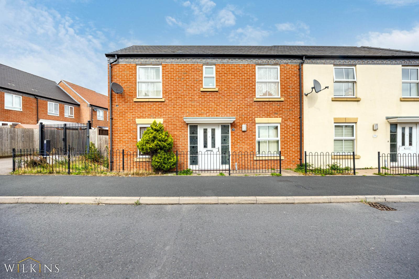 Tulip Tree Road, Nuneaton, Warwickshire, CV10 9FG