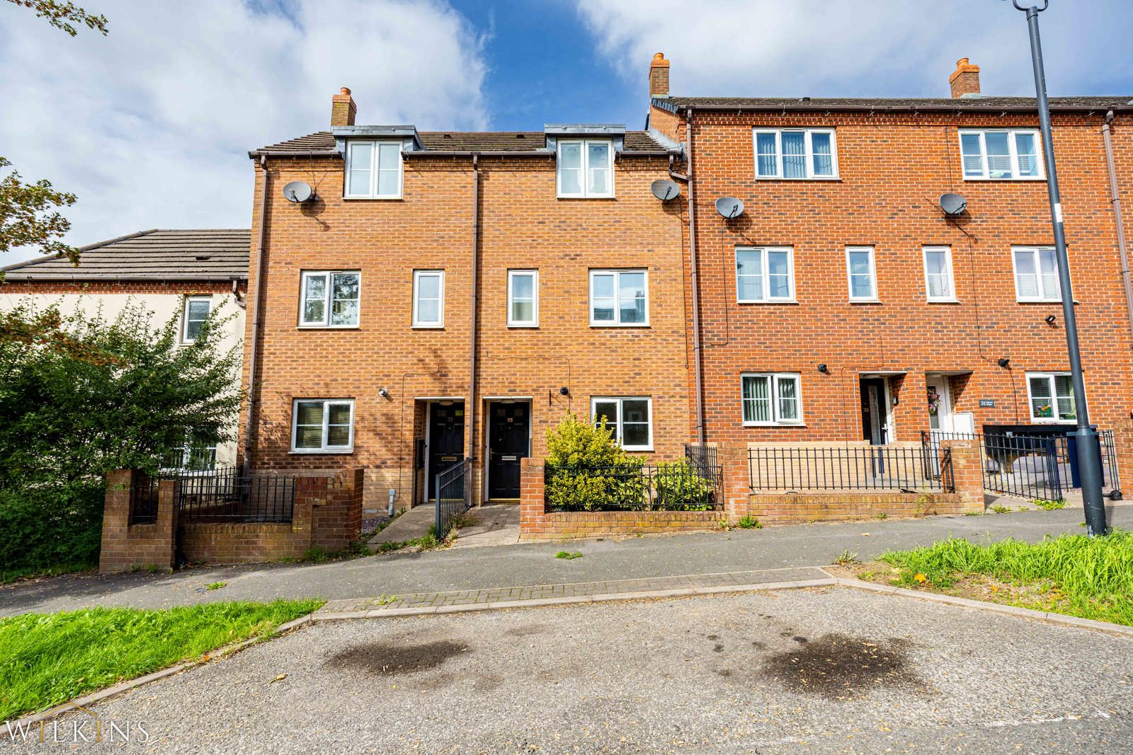 Spruce Road, Nuneaton, Warwickshire, CV10 0LN