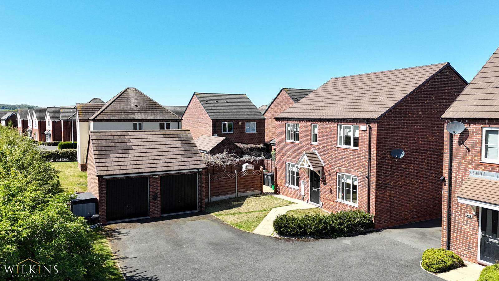 Cornfield Way, Nuneaton, Warwickshire, CV10 0FR