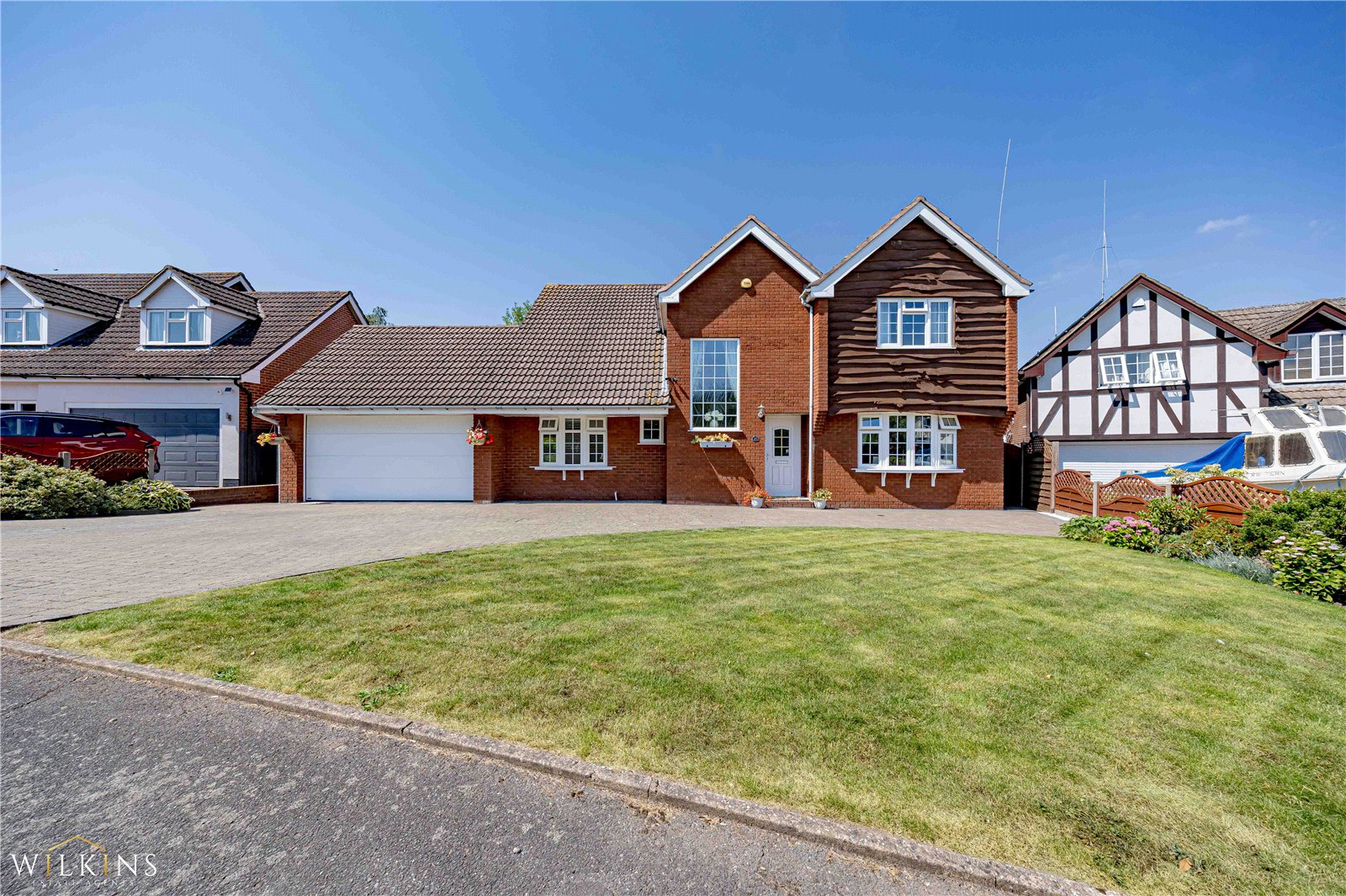 Cherryfield Close, Hartshill, Nuneaton, Warwickshire, CV10 0UJ