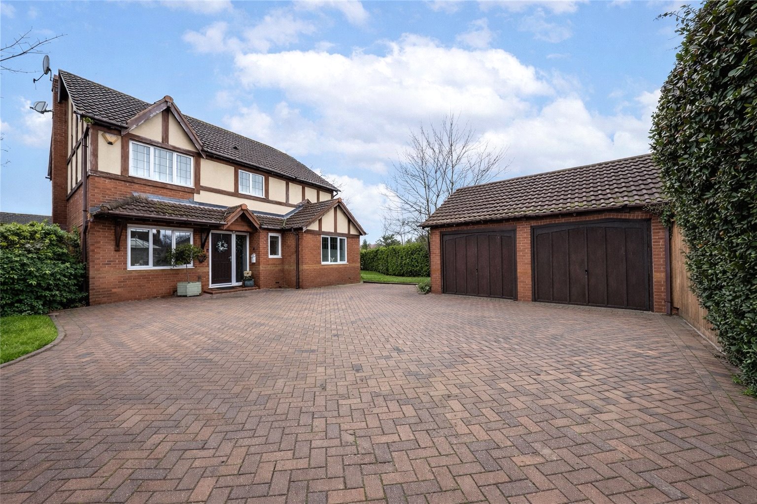 Selker Drive, Amington, Tamworth, B77 3QT