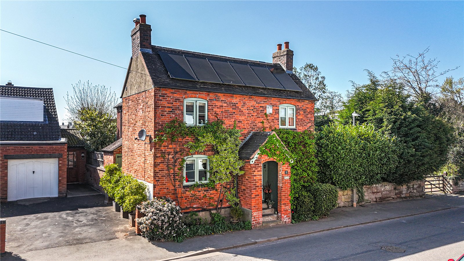 Main Road, Austrey, Atherstone, Warwickshire, CV9 3EH