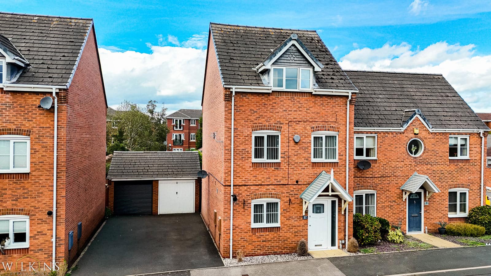 Valley Drive, Wilnecote, Tamworth, Staffordshire, B77 5FL